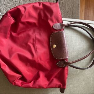 Longchamp original M Tote bag tomato 
Shoulder Bag with Brown Leather Accents